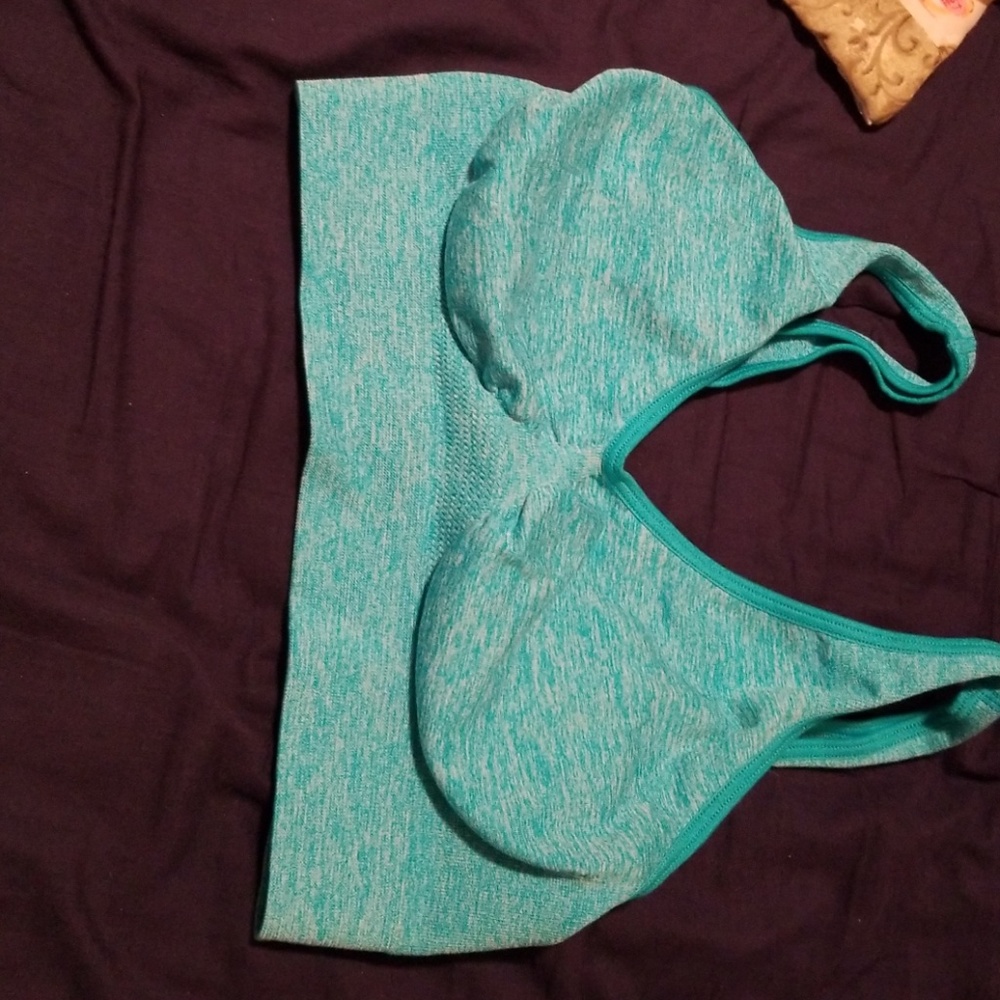 Sports bra